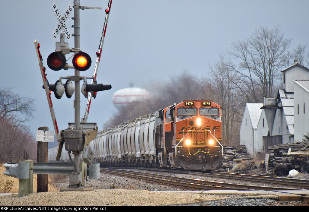 BNSF 8179